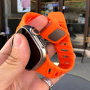 Correa deportiva de silicona con orificio inclinado para Apple Watch